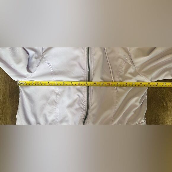 Avalanche Windbreaker Hooded Jacket Sz Small Lavender Zip Pockets Breathable - Picture 4 of 7